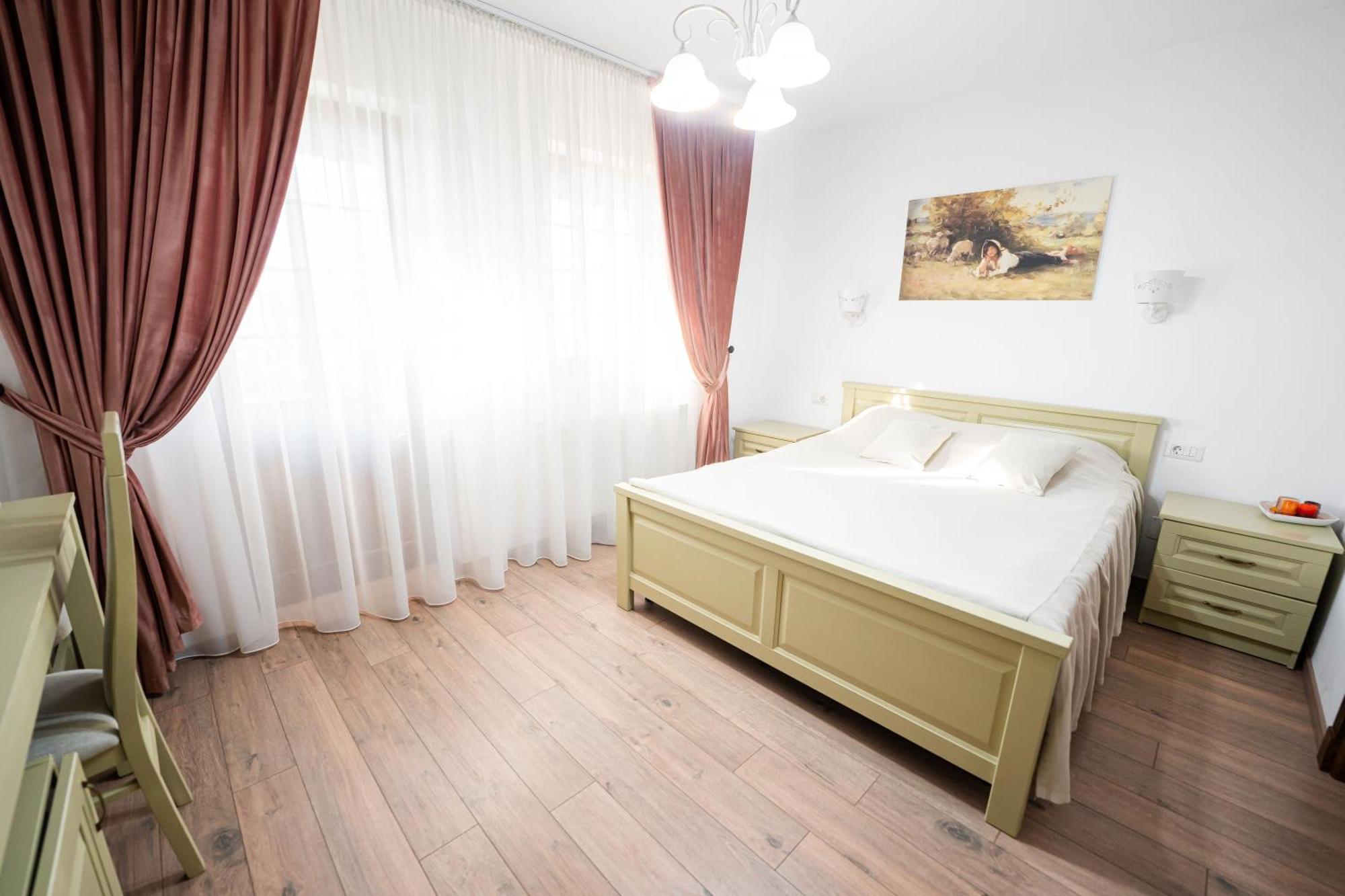 Casa Andra Hotel Siret Bagian luar foto