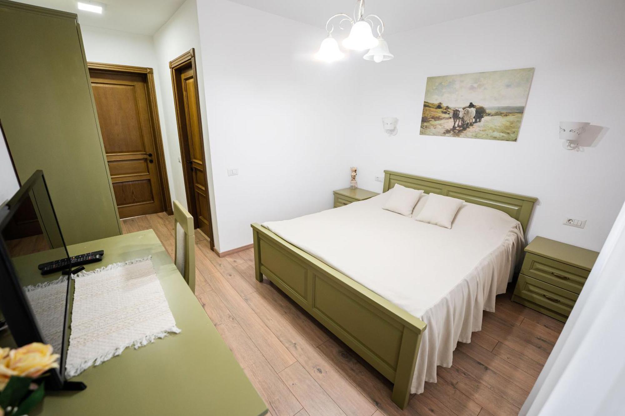 Casa Andra Hotel Siret Bagian luar foto